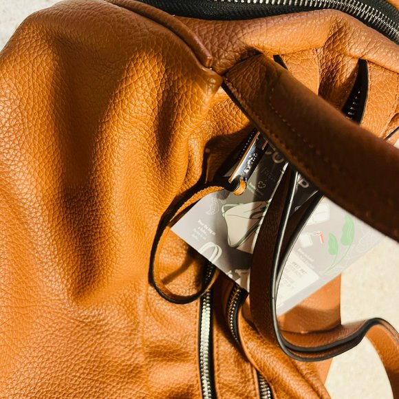 New item Baby Tiger Diaper bag - Picture 2 of 16